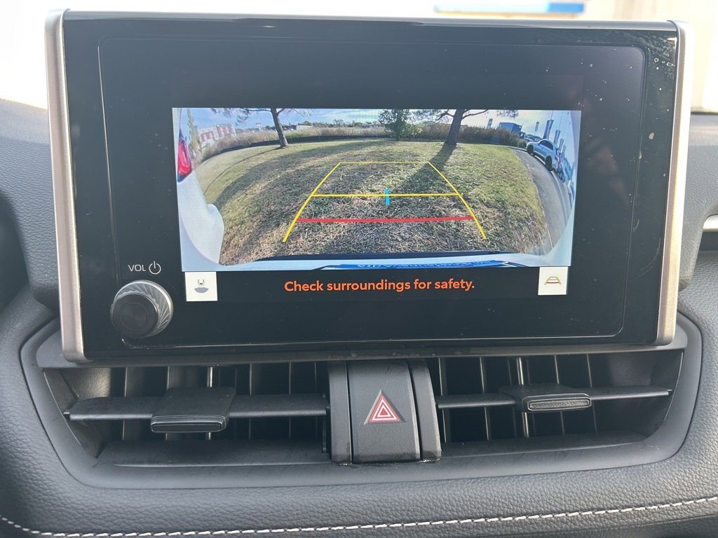 Used 2025 Toyota RAV4 XLE image 24