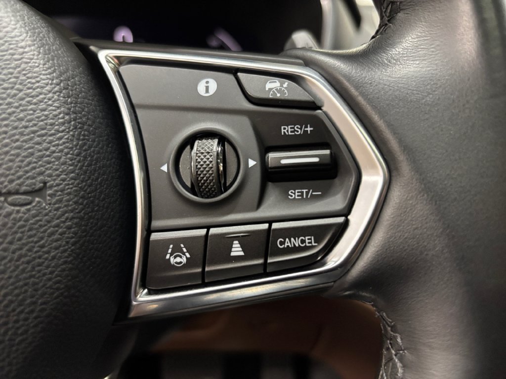 Certified 2025 Acura MDX w/ Technology Package AWD/4WD image 29