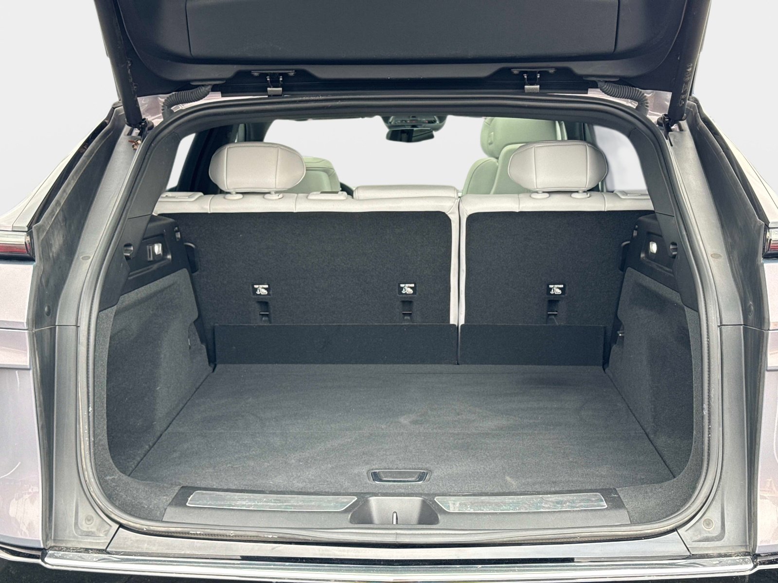 Certified 2024 Cadillac Lyriq Luxury image 14