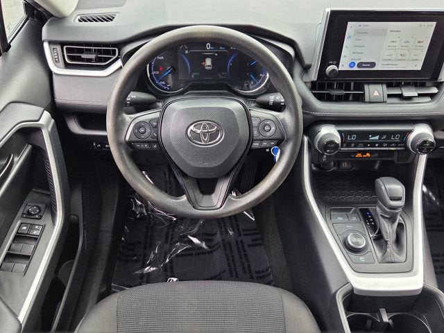 Used 2023 Toyota RAV4 LE AWD/4WD image 11