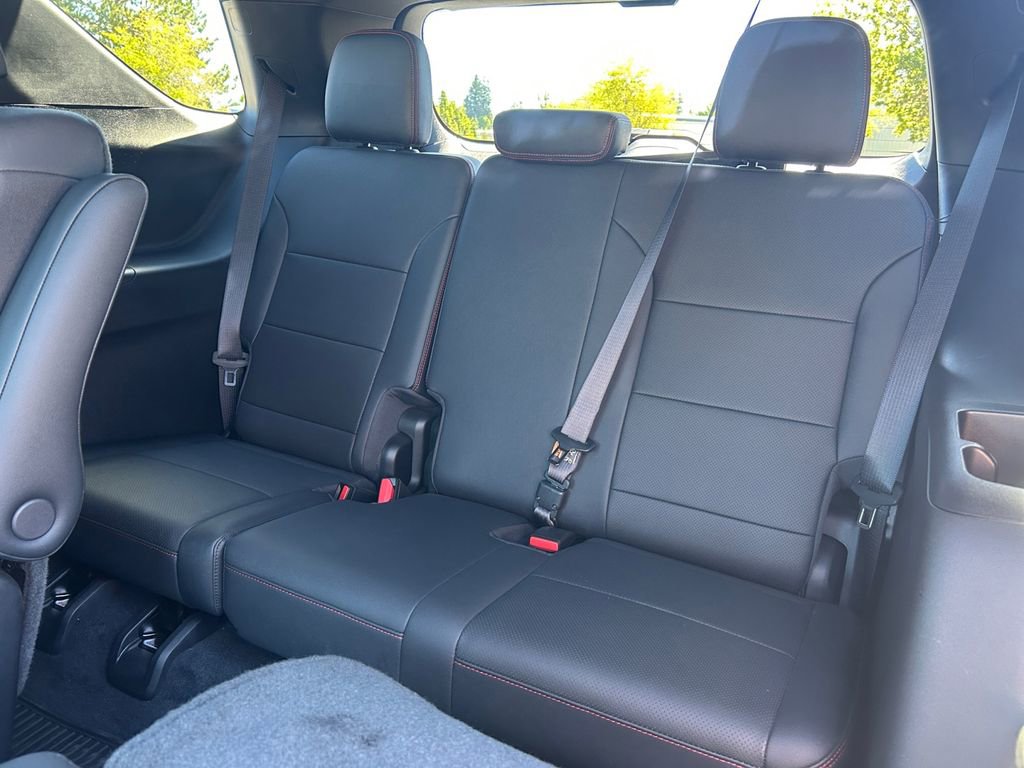 Used 2024 Chevrolet Traverse RS w/ LPO, Floor Liner Package image 35