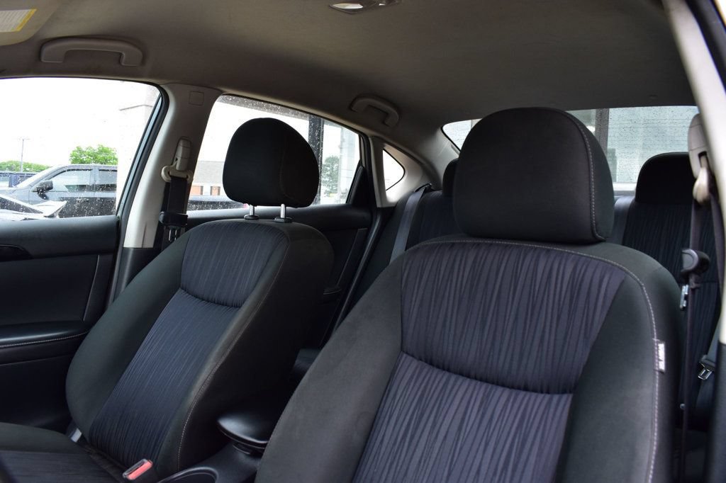 Used 2019 Nissan Sentra SV FWD image 11