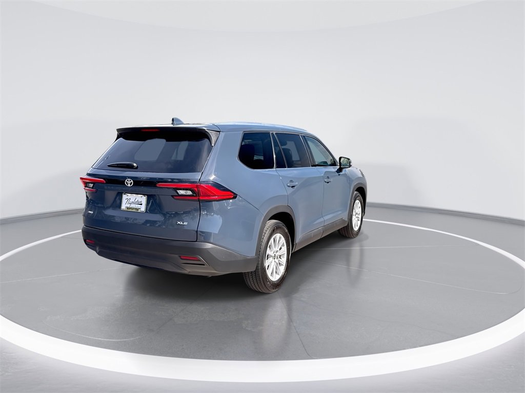 Used 2024 Toyota Grand Highlander XLE image 6