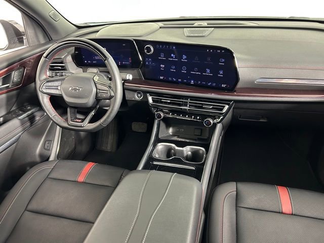 Used 2024 Chevrolet Traverse RS image 11