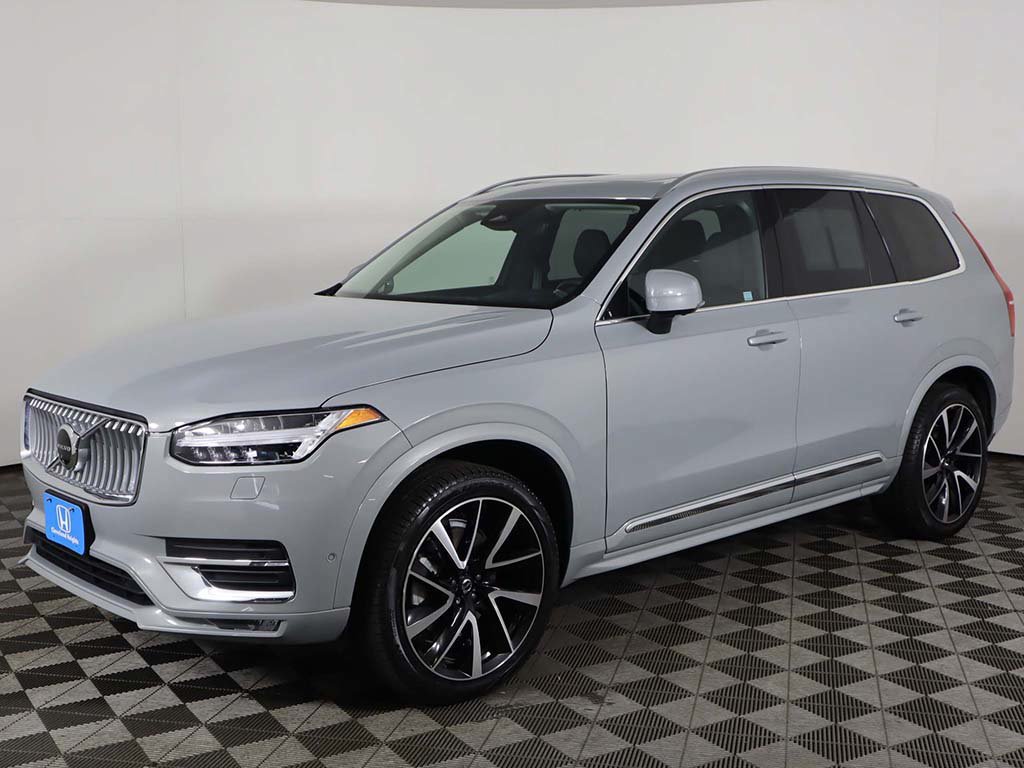 Used 2025 Volvo XC90 B6 Plus w/ Protection Package Premier AWD/4WD image 12