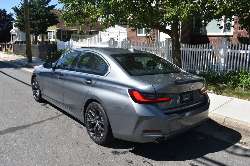 Used 2025 BMW 330i Sedan RWD image 7