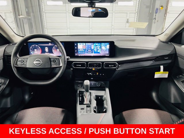 New 2026 Nissan Sentra SR w/ Floor Mat Package FWD image 4