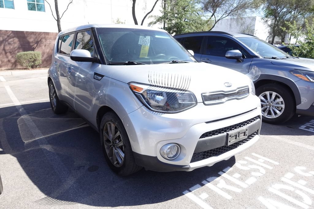 Used 2019 Kia Soul + FWD image 4