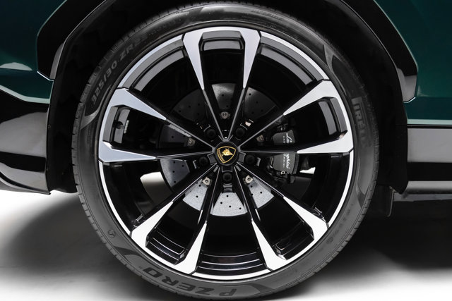 Used 2021 Lamborghini Urus image 40