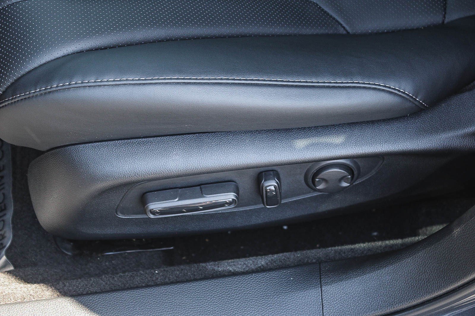 Certified 2025 Honda Accord Touring image 22