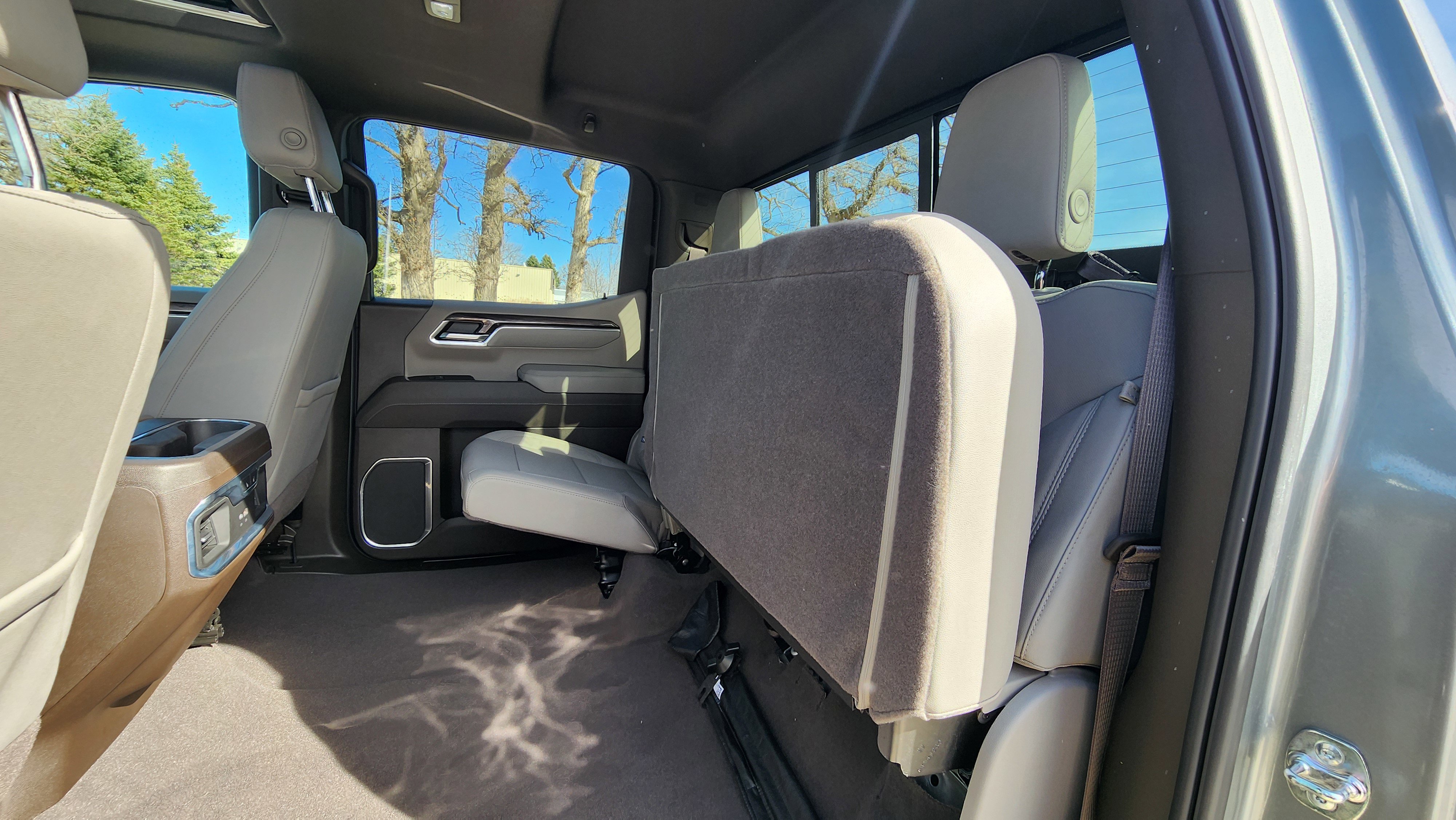 Used 2025 Chevrolet Silverado 1500 LTZ w/ LTZ Premium Package image 21
