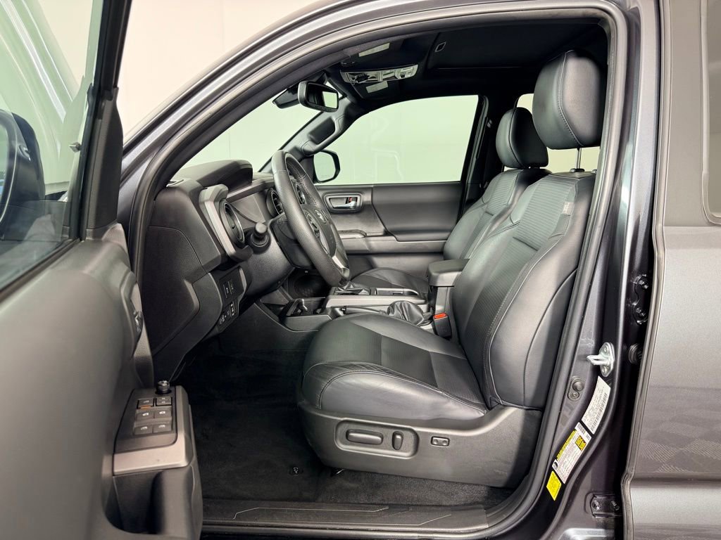 Used 2023 Toyota Tacoma TRD Off-Road w/ TRD Premium Off Road Package image 24