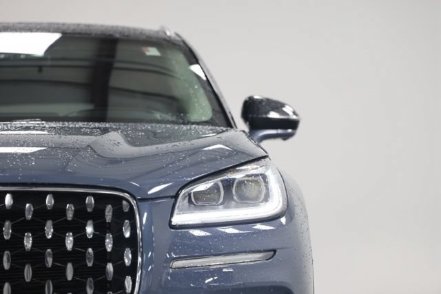 Used 2023 Lincoln Corsair Reserve w/ Equipment Group 202A AWD/4WD image 3