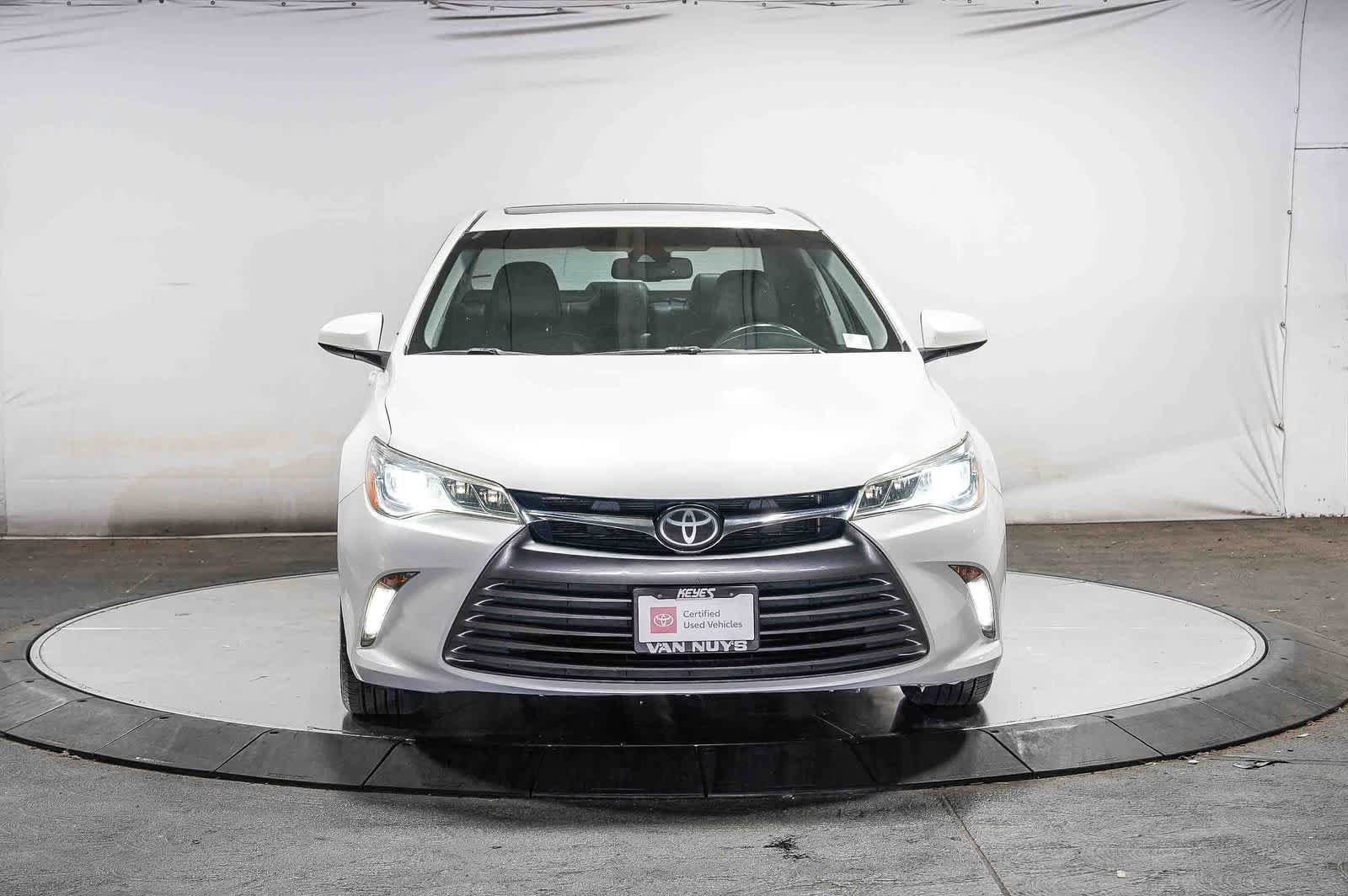 Certified 2016 Toyota Camry XLE w/ Advanced Technology Package FWD image 6