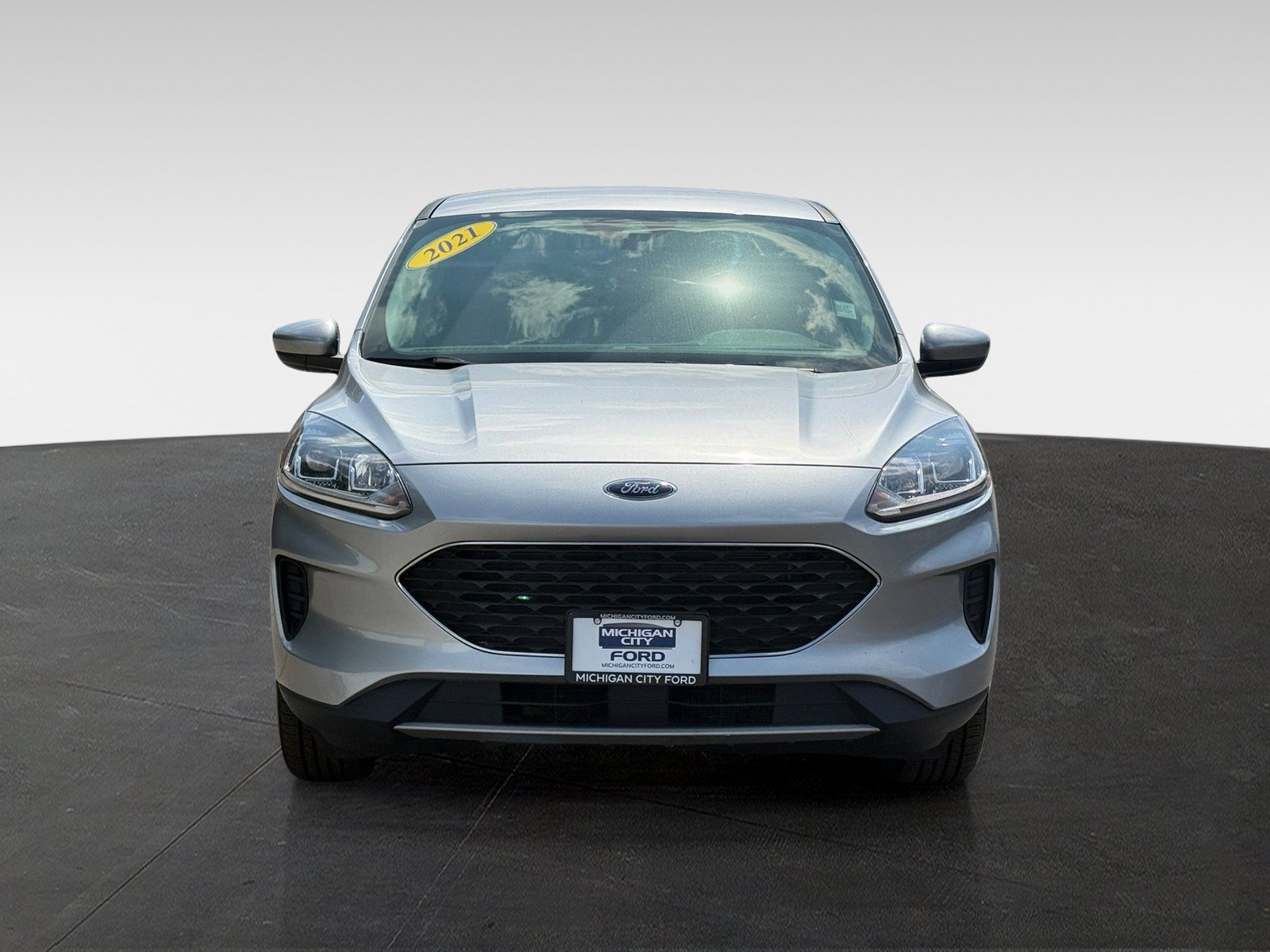 Used 2021 Ford Escape SE AWD/4WD image 2