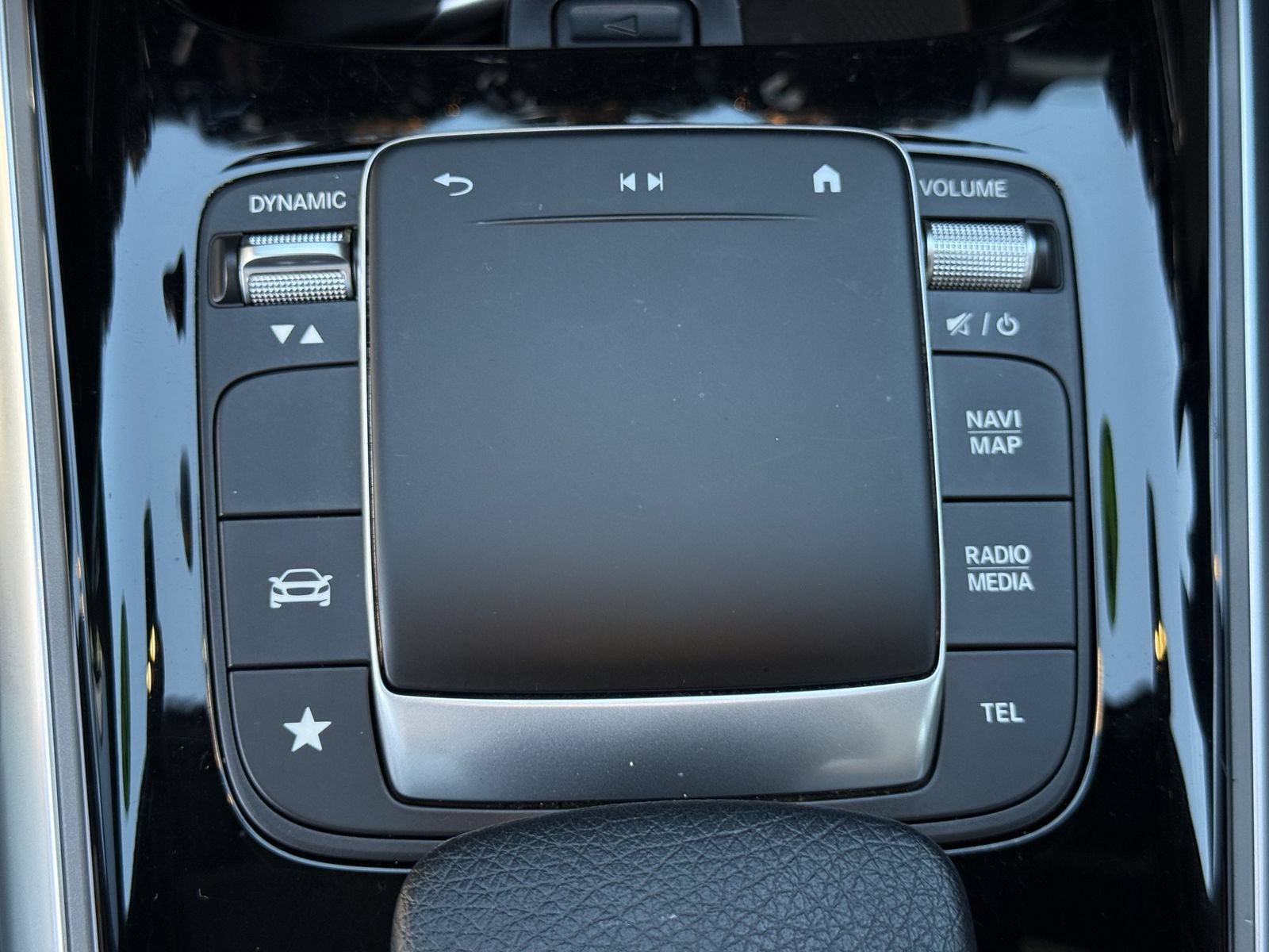 Used 2021 Mercedes-Benz GLB 250 image 29