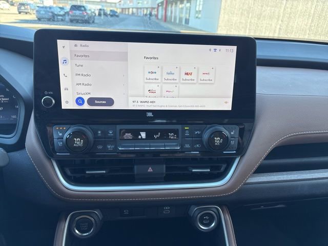 Used 2025 Toyota Grand Highlander AWD image 13