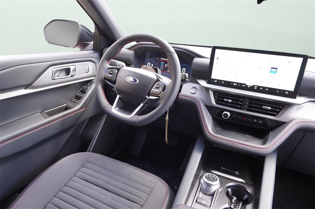 New 2025 Ford Explorer ST-Line image 15