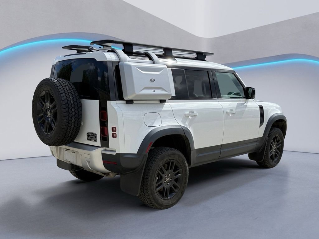 Used 2020 Land Rover Defender 110 SE image 5