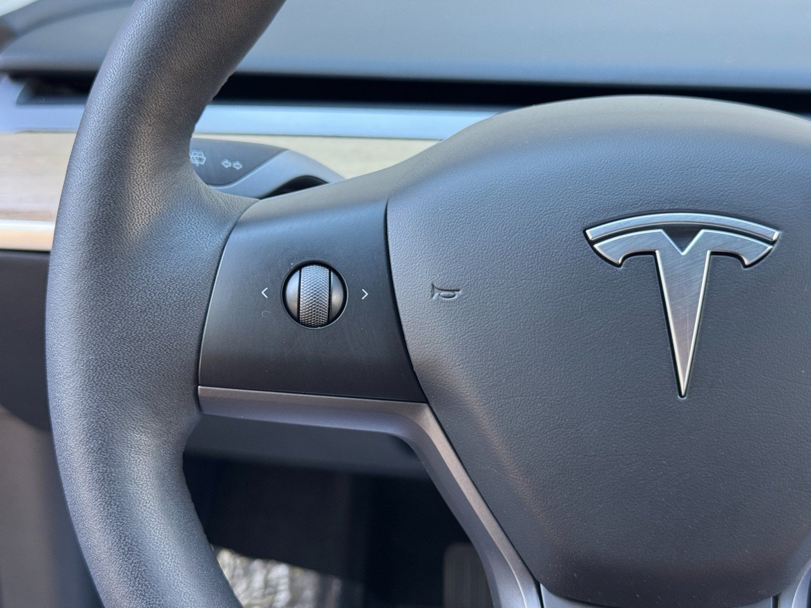 Used 2023 Tesla Model 3 Standard Range RWD image 18