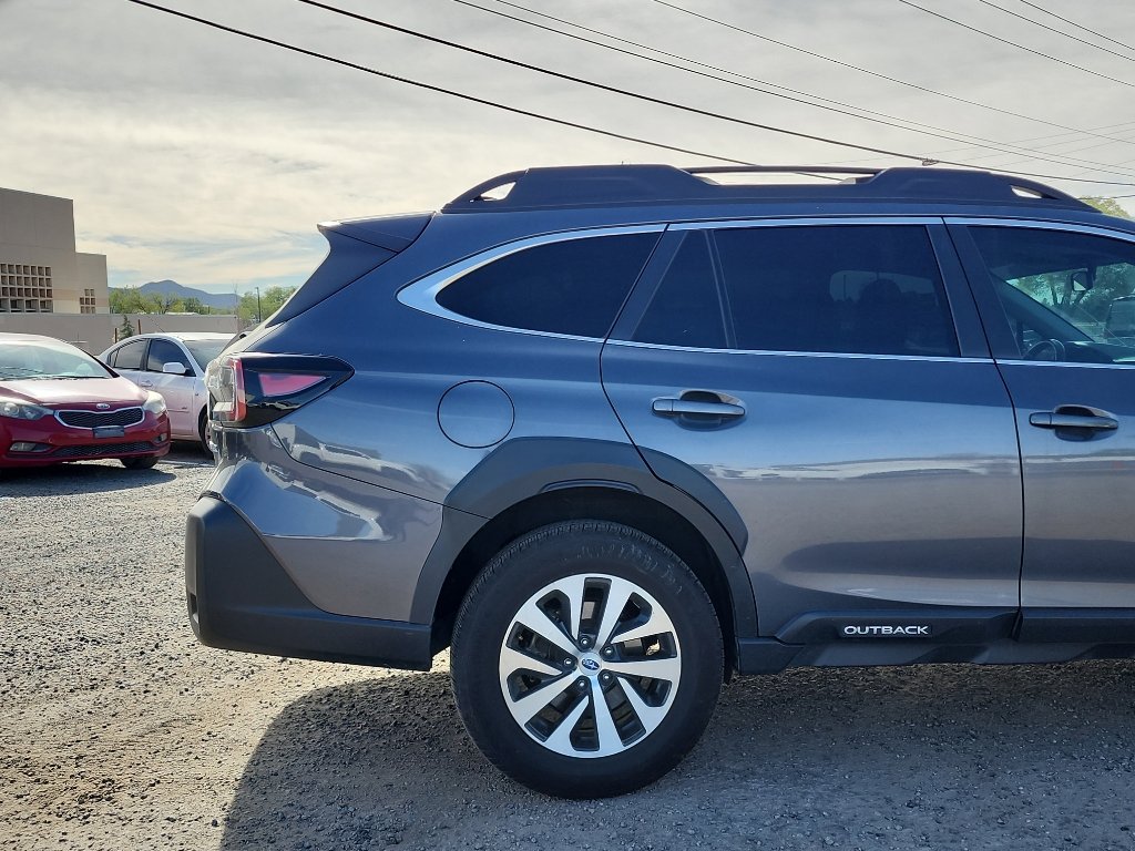 Used 2024 Subaru Outback Premium AWD/4WD image 5