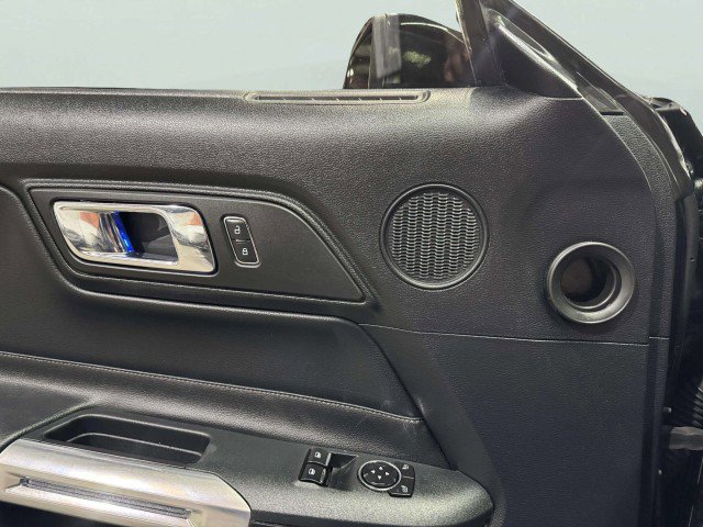 Used 2016 Ford Mustang Premium image 20