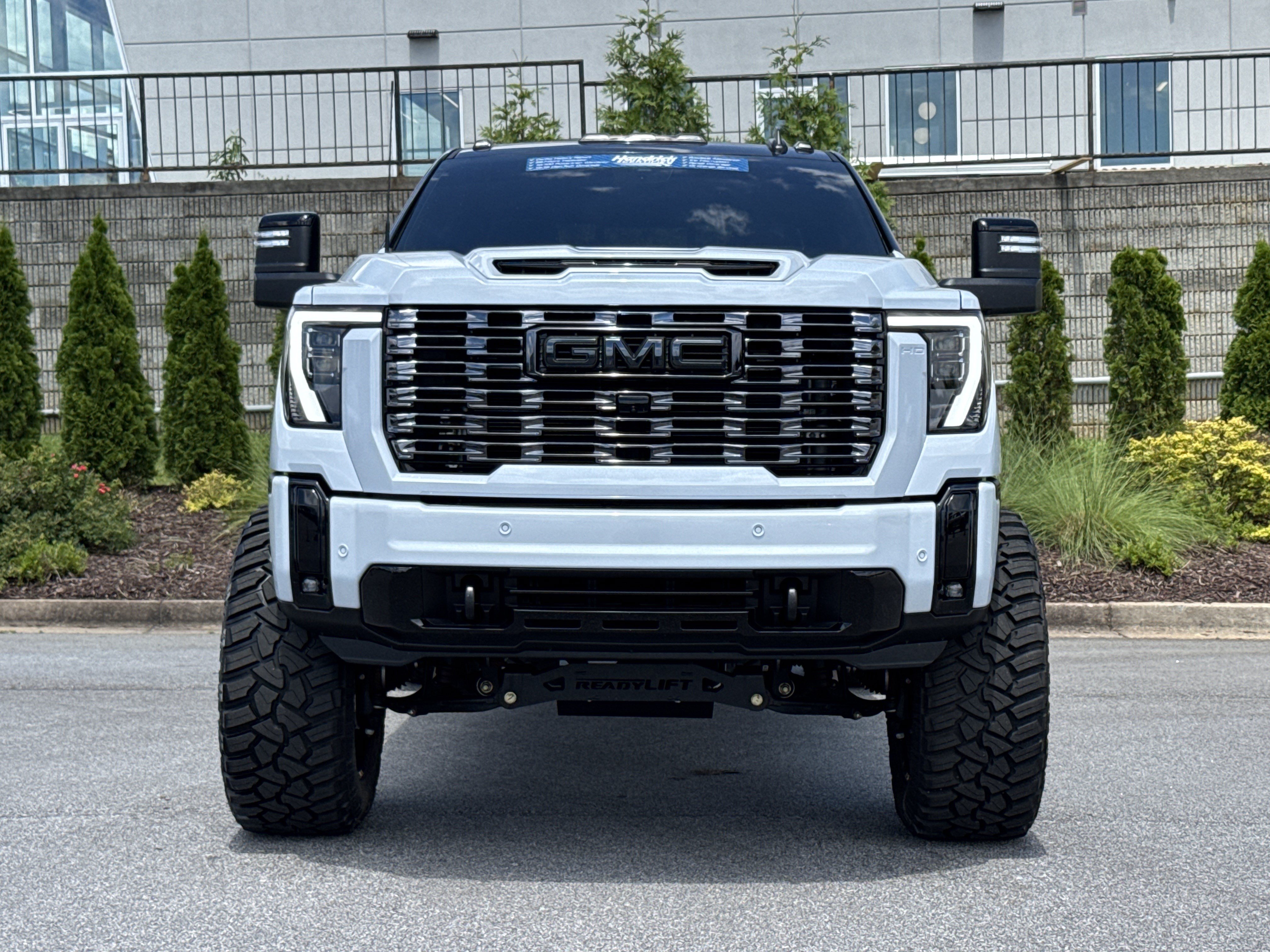 Used 2026 GMC Sierra 2500 Denali Ultimate w/ Max Trailering Package AWD/4WD image 3