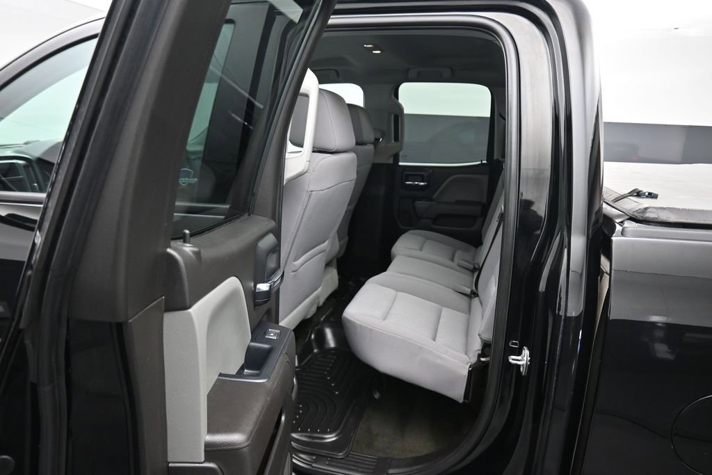 Used 2018 Chevrolet Silverado 1500 Custom w/ Custom Value Package AWD/4WD image 30