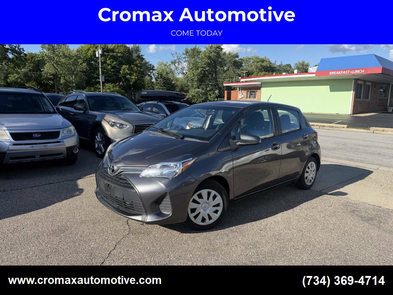 Used 2016 Toyota Yaris L FWD image 1