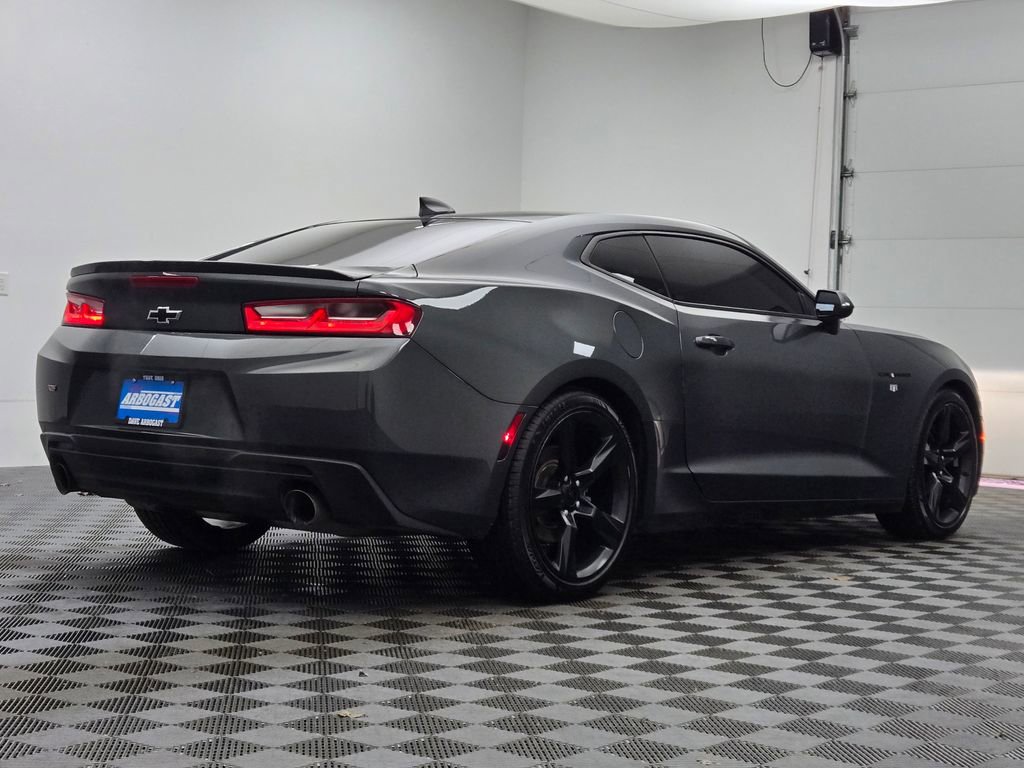 Used 2018 Chevrolet Camaro LT w/ RS Package image 9