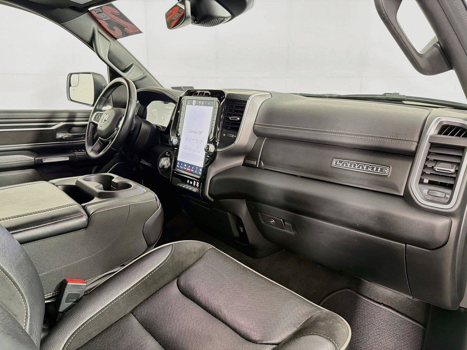Used 2023 RAM 1500 Laramie AWD/4WD image 32
