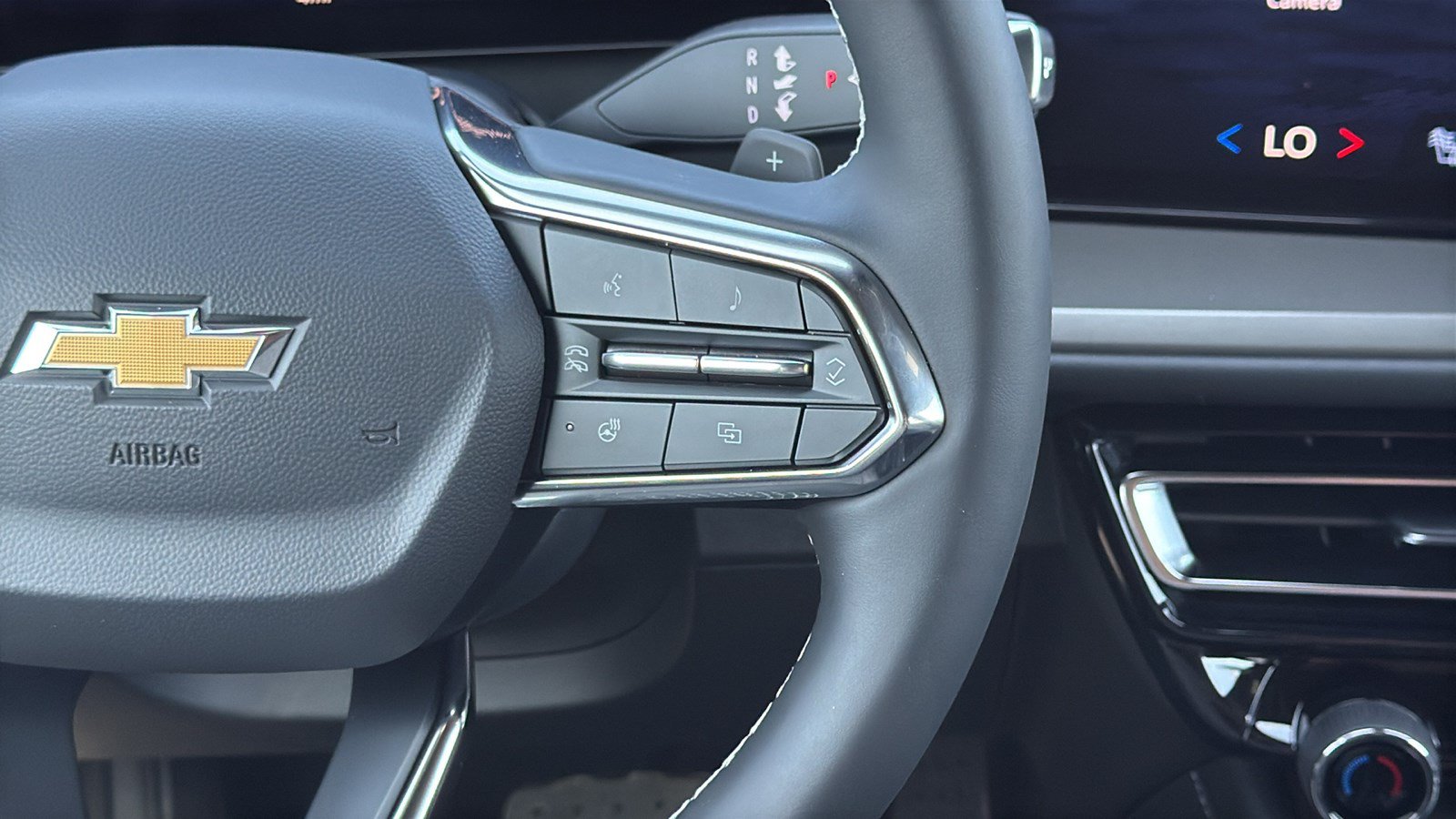 New 2026 Chevrolet Traverse LT FWD image 20