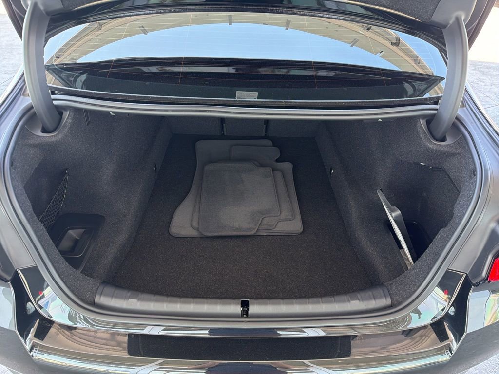 Used 2023 BMW M550i xDrive w/ Parking Assistance Package image 22