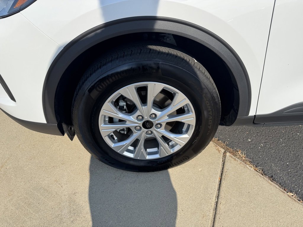 Certified 2023 Ford Escape Active w/ Tech Pack #2 image 9