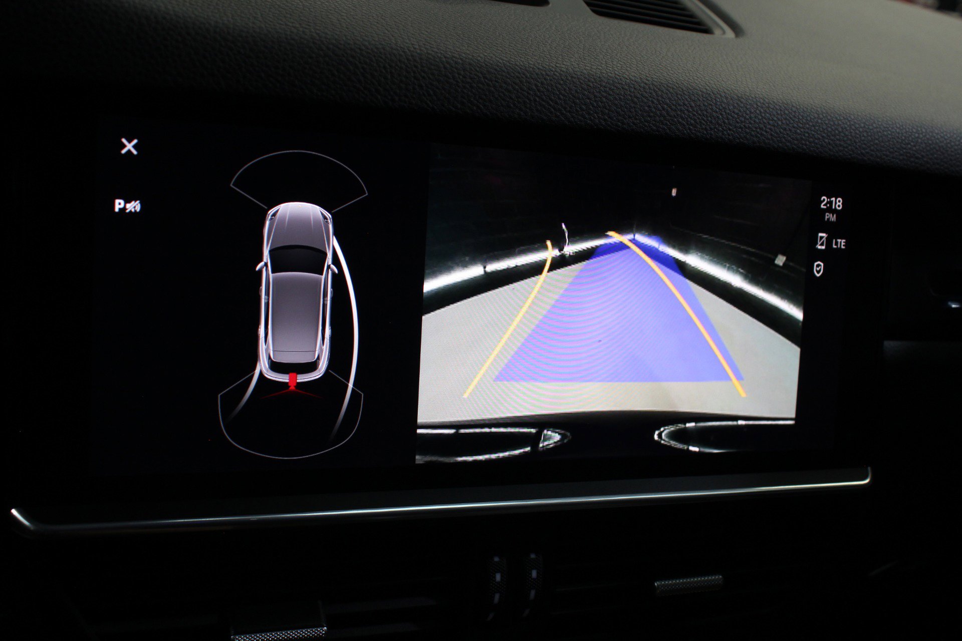 Used 2022 Porsche Cayenne E-Hybrid w/ Premium Package image 53