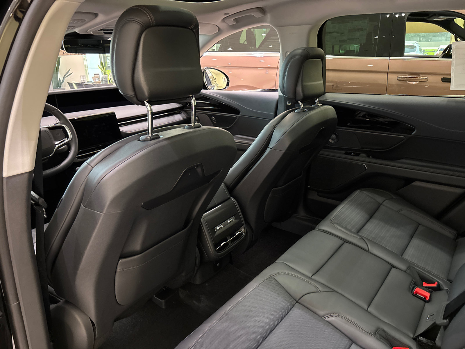 New 2026 Lincoln Nautilus Reserve w/ Jet Appearance Package AWD/4WD image 29