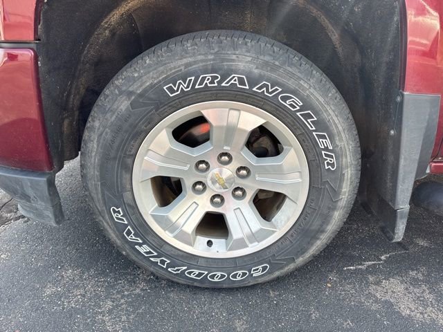 Used 2017 Chevrolet Silverado 1500 LT w/ All Star Edition AWD/4WD image 4