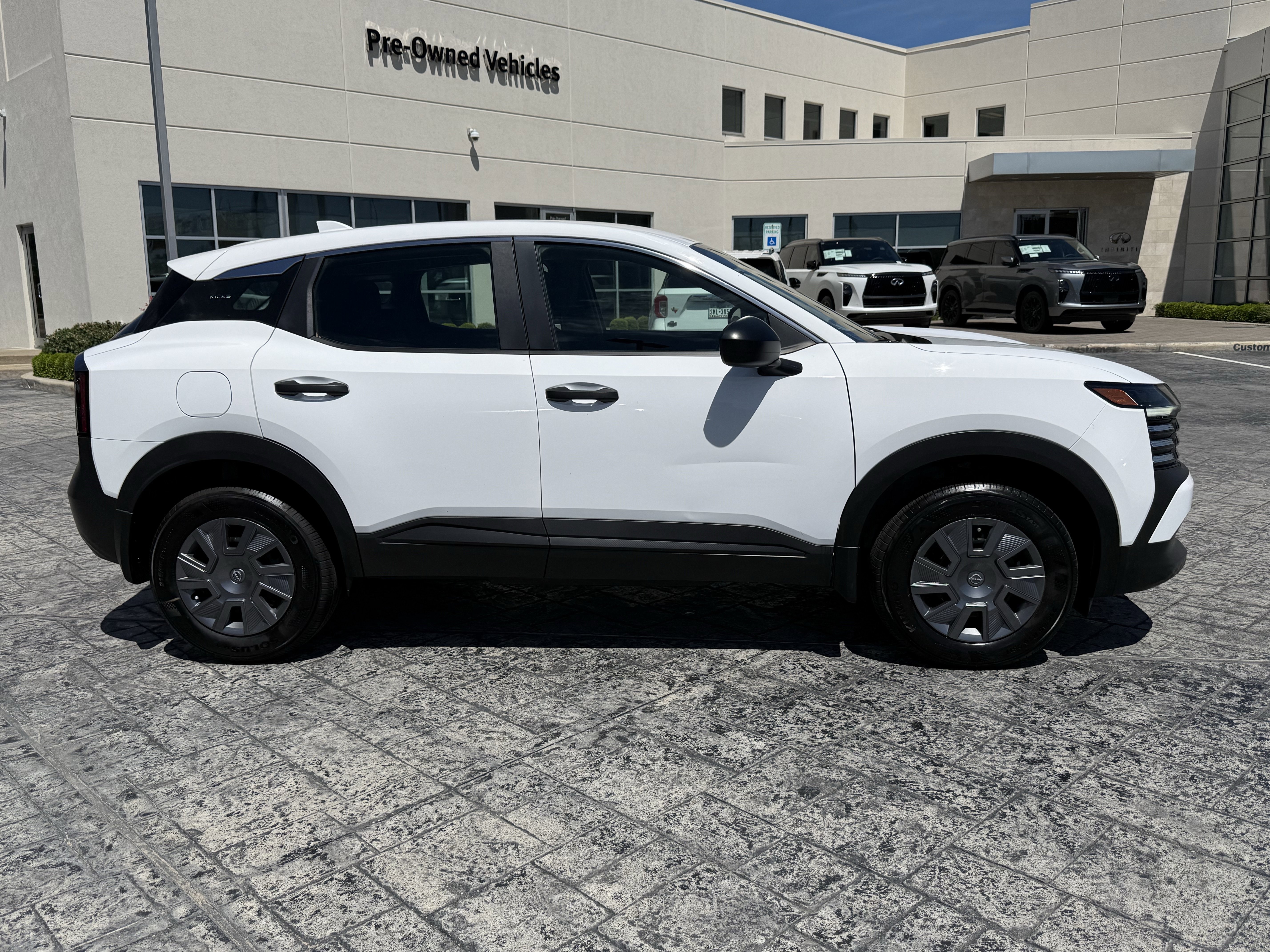 Used 2025 Nissan Kicks S image 5