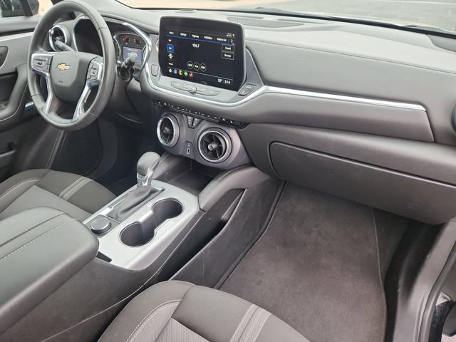 Used 2025 Chevrolet Blazer LT FWD image 21