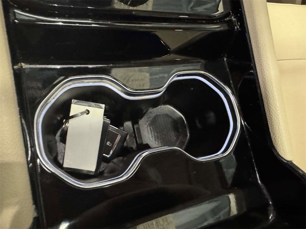 Used 2022 Jeep Grand Cherokee L Limited image 26