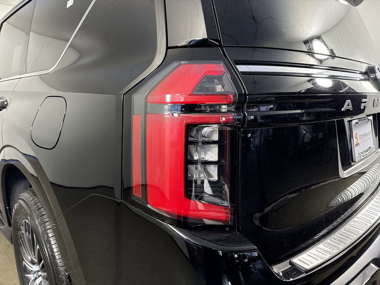 New 2026 Nissan Armada SL w/ Captain's Chari Seat Package image 31