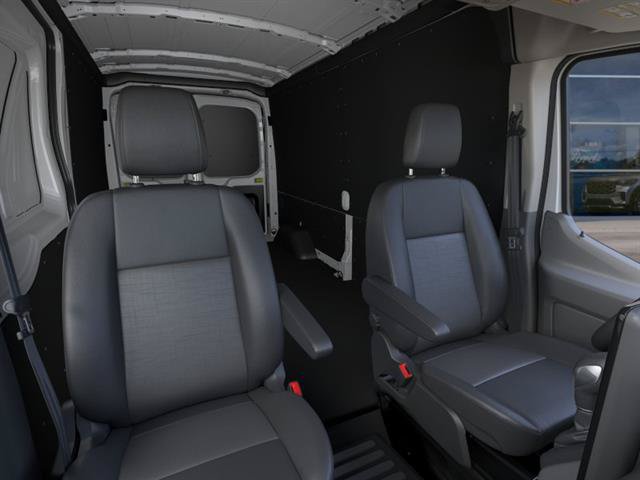 New 2026 Ford Transit 250 148 Medium Roof w/ Load Area Protection Package RWD image 10