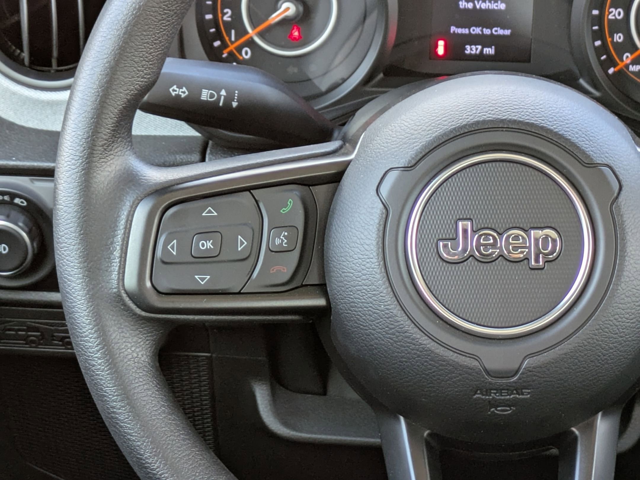 Certified 2025 Jeep Wrangler Sport image 20