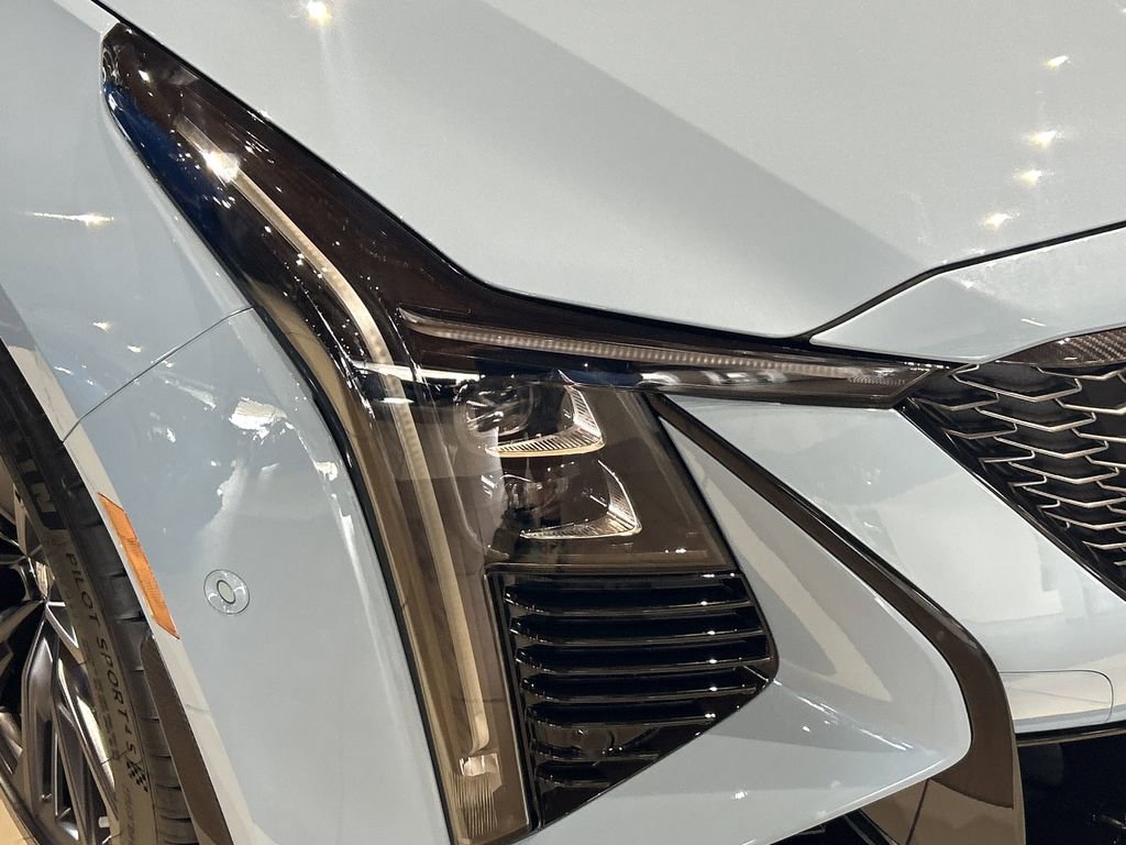 New 2026 Cadillac CT5 V Blackwing w/ Carbon Fiber 2 Package RWD image 9