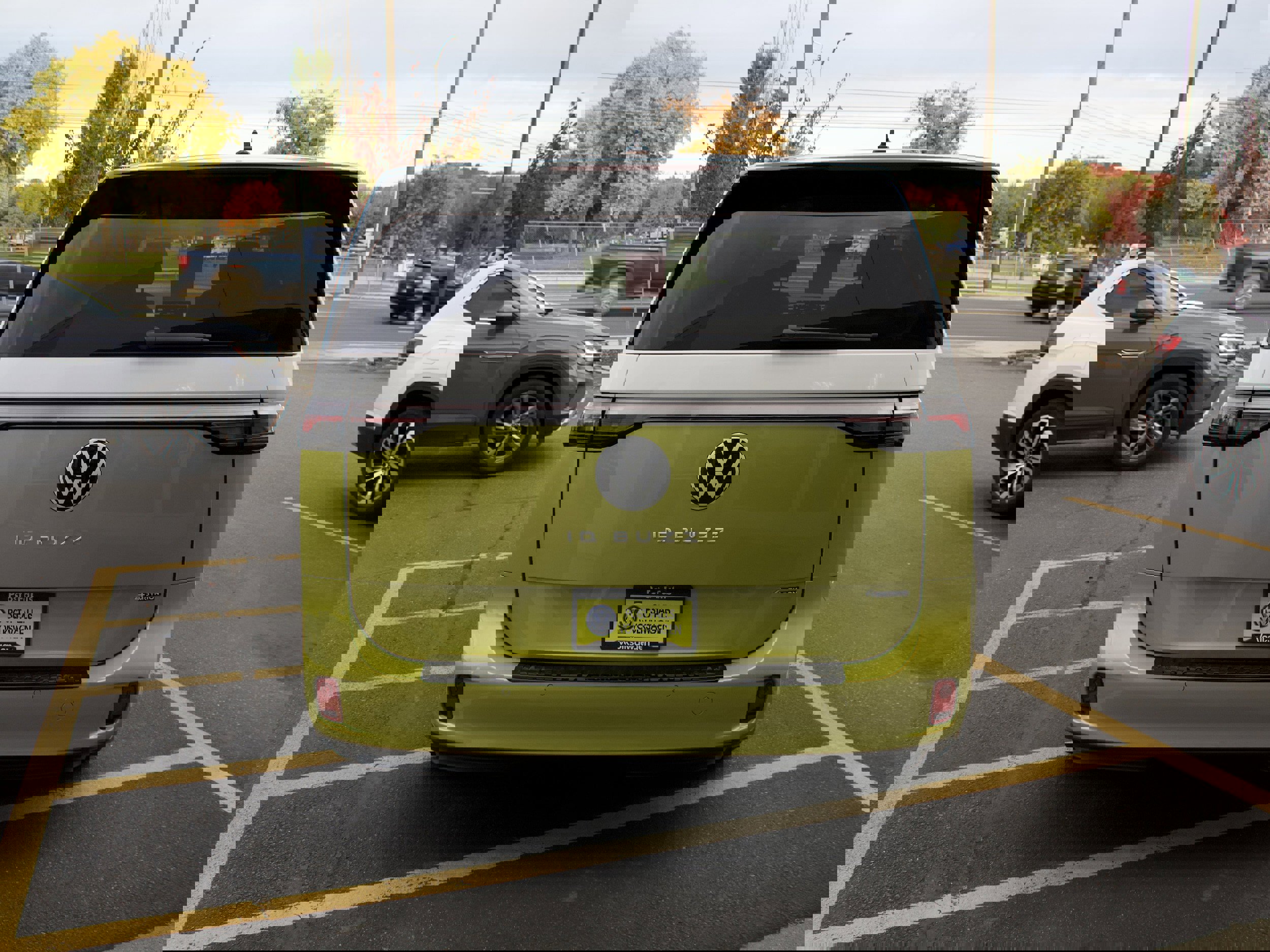 New 2025 Volkswagen ID. Buzz Pro S Plus image 6