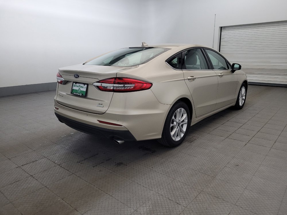 Used 2019 Ford Fusion SE FWD image 9