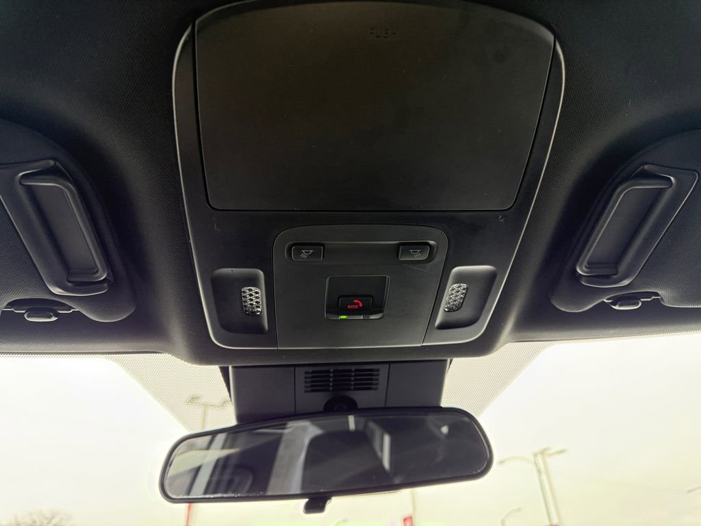 Certified 2025 Toyota Camry SE image 37