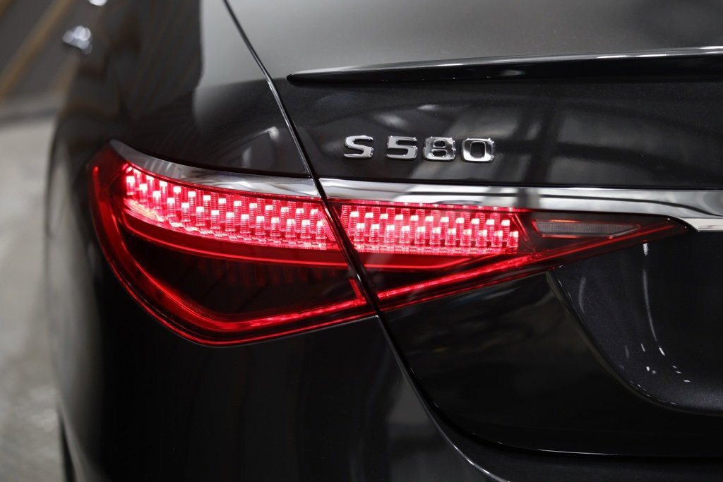 Used 2022 Mercedes-Benz S 580 4MATIC Sedan image 46