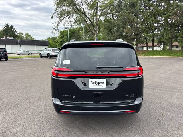New 2027 Chrysler Pacifica Limited AWD/4WD image 33