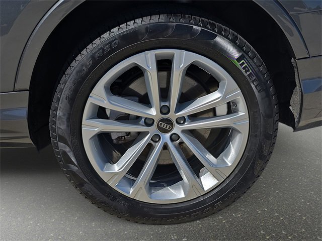 Used 2025 Audi Q7 3.0T Premium Plus image 35